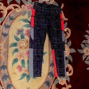 Workout leggings WITH POCKETS! :)